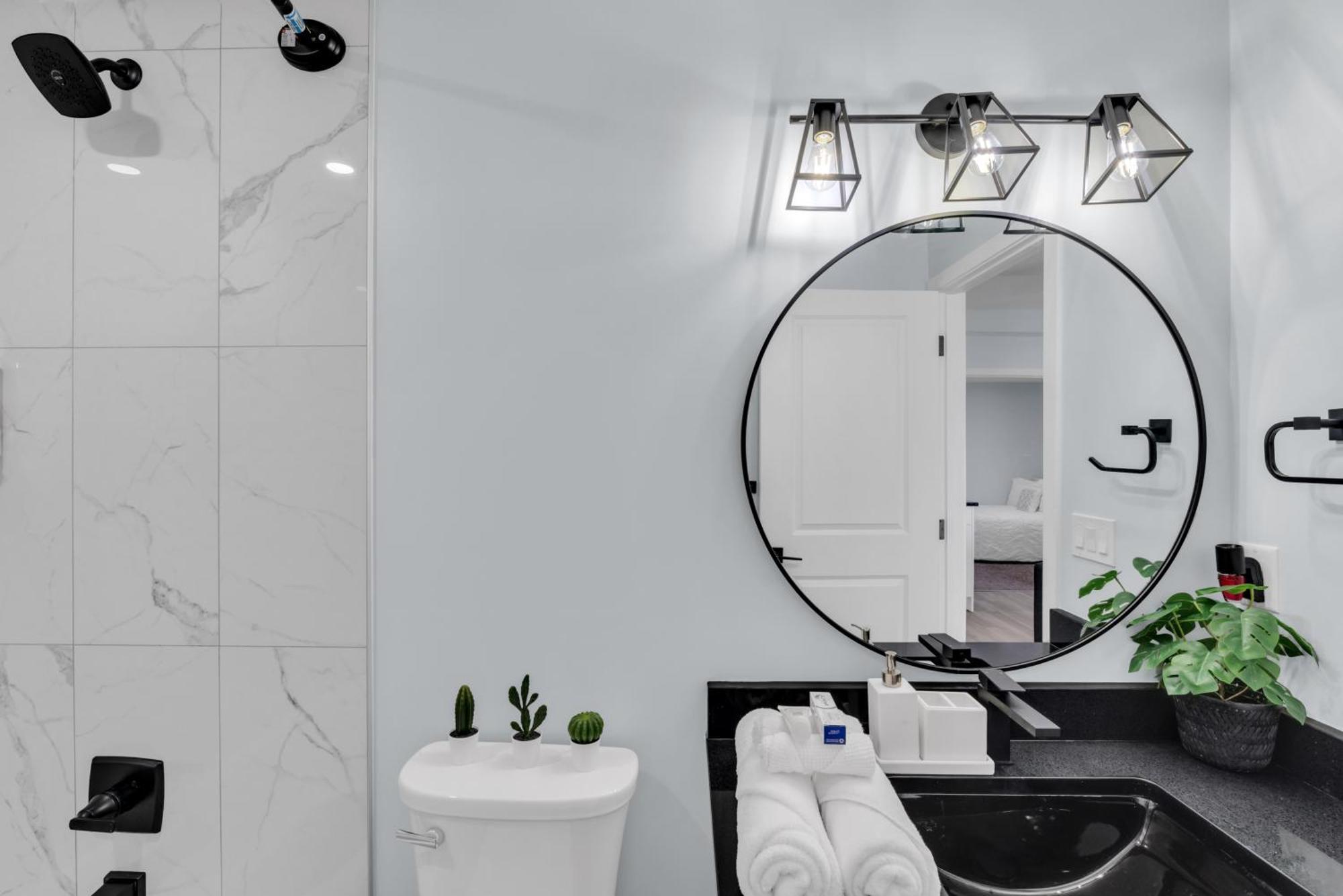 You Will Love This 2Br Guest Suite In Se Calgary Ngoại thất bức ảnh